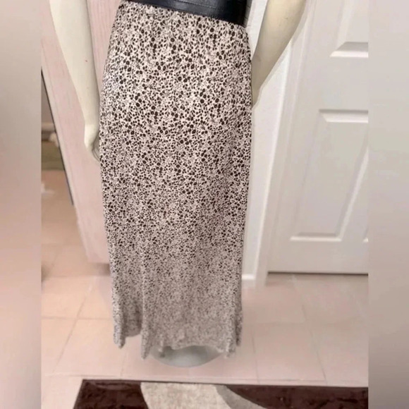 GRECERELLE 2024  Boho Floral Print V-Neck Faux Wrap Floret Coffee Size Large - Picture 14 of 16